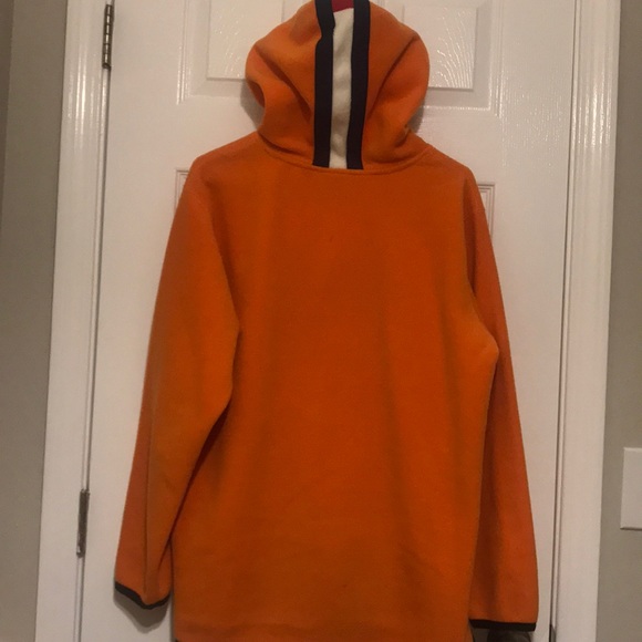 A Tommy Hilfiger Sweatshirt - Picture 2 of 2